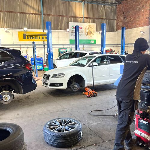 Eden Tyres & Servicing garage in Somercotes garage workshop