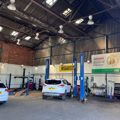 Eden Tyres & Servicing garage in Somercotes (10)