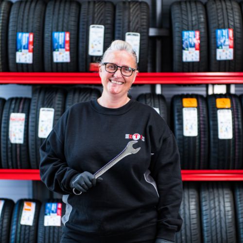 Linda branch manager at Eden Tyres & Servicing garage in Nottingham